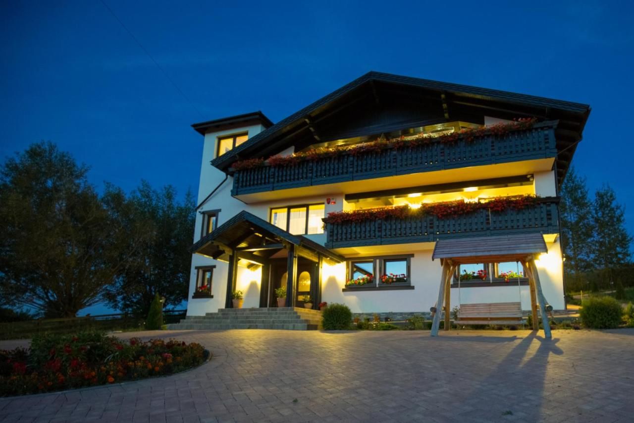 Гостевой дом Bran Monte Crai Chalet Бран-30